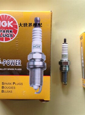 NGK摩托铂金火花塞CR8E盗匪战鹰凌鹰黄蜂巡鹰超人EN125