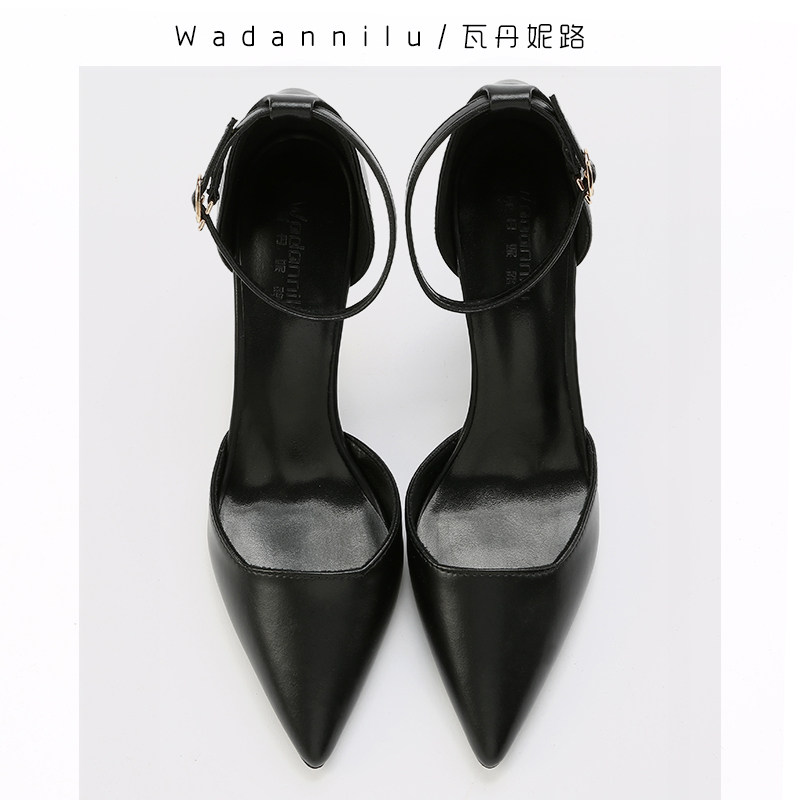 一字扣带黑色高跟鞋女细q跟职业百搭低跟软皮酒店工作单鞋大小码3