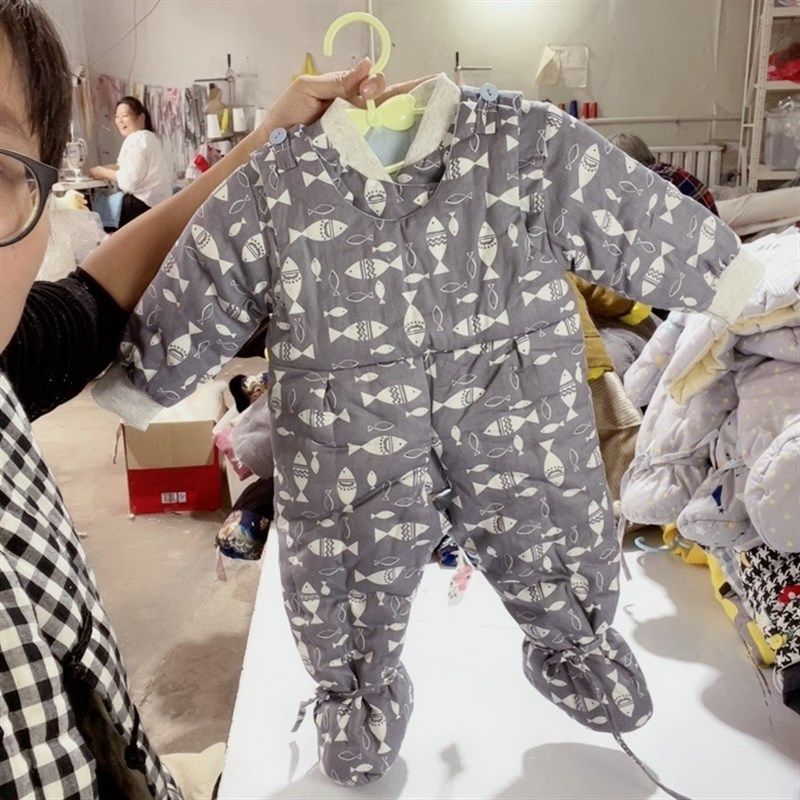 宝宝手工棉花棉衣两个包脚丫棉裤一个棉袄