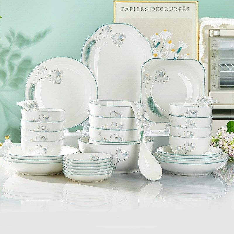 陶瓷碗盘碟套装家用2024新款高颜值简约时尚礼品餐具结婚乔迁送礼