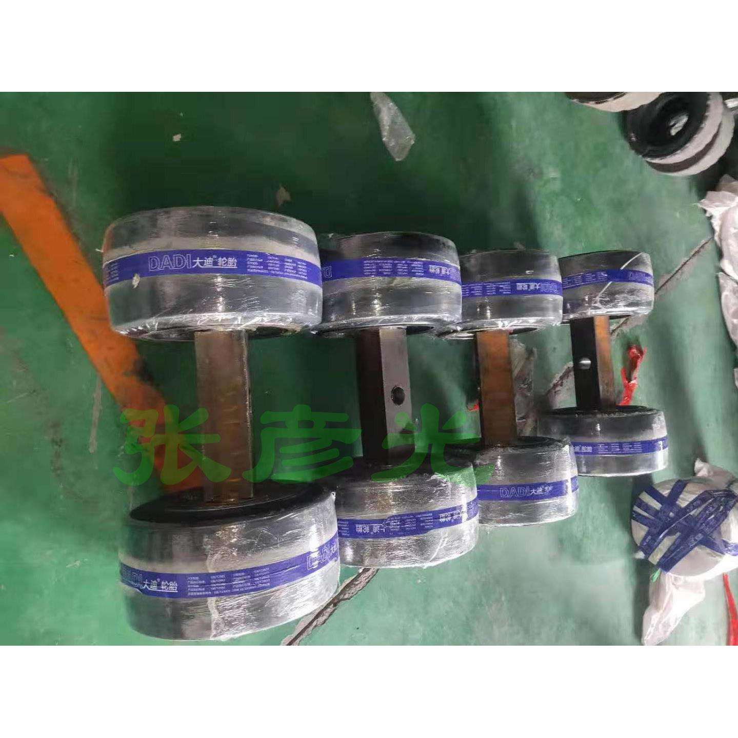 加工拖车车轴拖车实心轮胎机场轮胎隧道拖车轮胎衬切台实心轮胎