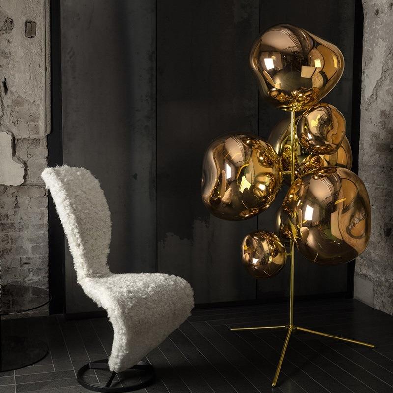 灯立式氛围感高级客厅别墅落地灯轻奢后现代高端艺术熔岩设计师款