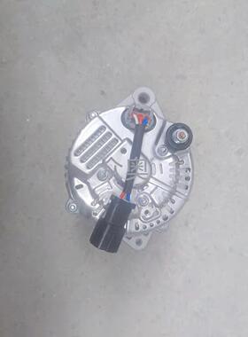 小松PC160/200/220/240发电机6D102 6D107充电机6008613410发电机