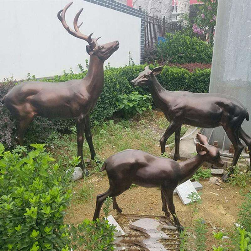 户外玻璃钢仿铜动物鹿雕塑厂家公园树脂鹿美陈装饰动物吉祥鹿摆件