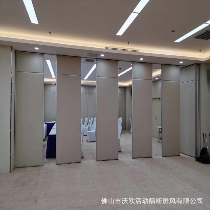 电动导轨桌面式活动办公桌隔断酒店折叠移动屏风书桌桌推拉吊轨