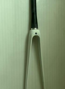 公路车碳纤维前叉700C直管椎管碳前叉首径39.8mm，白色底漆