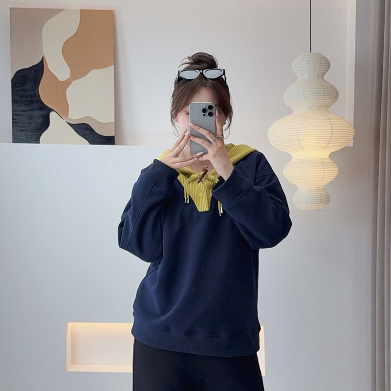 2025年子元秋季新胖mm大码女装休闲显瘦牛角扣撞色连帽卫衣W-253