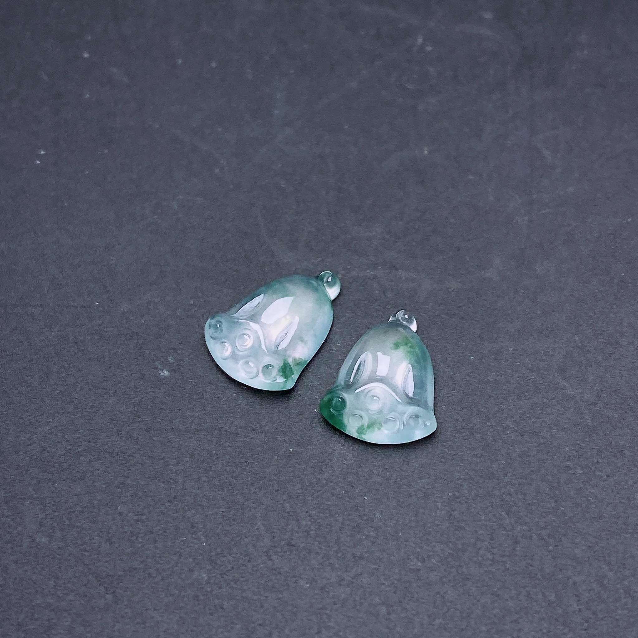 缅甸天然翡翠a货高冰飘花莲蓬一对fxj尺寸:10.3-8-3.5mm