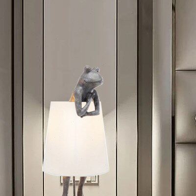 青蛙树脂台灯卧室儿童卡通礼物床头灯布艺北欧夜灯灯动物男孩可爱