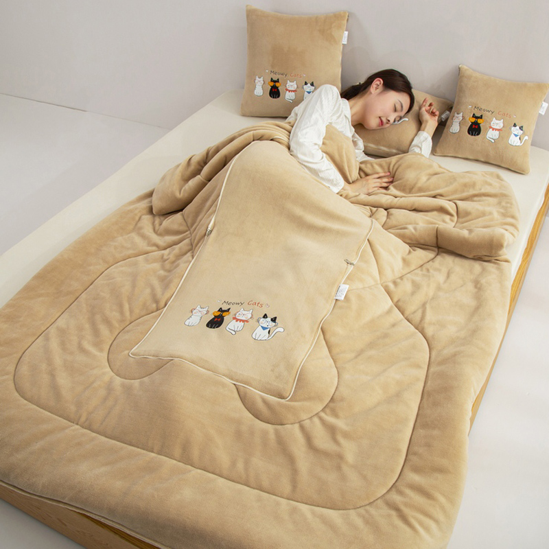 加厚抱枕被子两用珊瑚绒毯子办公室E午睡空调折叠靠枕头汽车二合