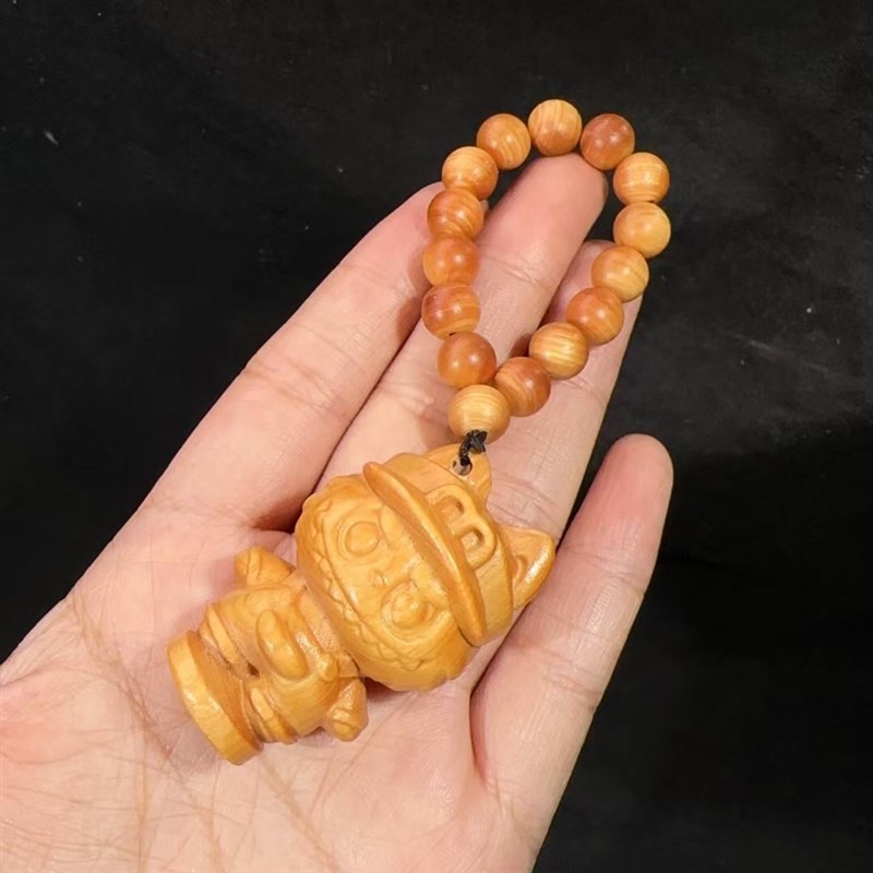 新款崖柏木麦当劳拉布布手捻雕手把件桌面创意R摆件女生包挂件饰