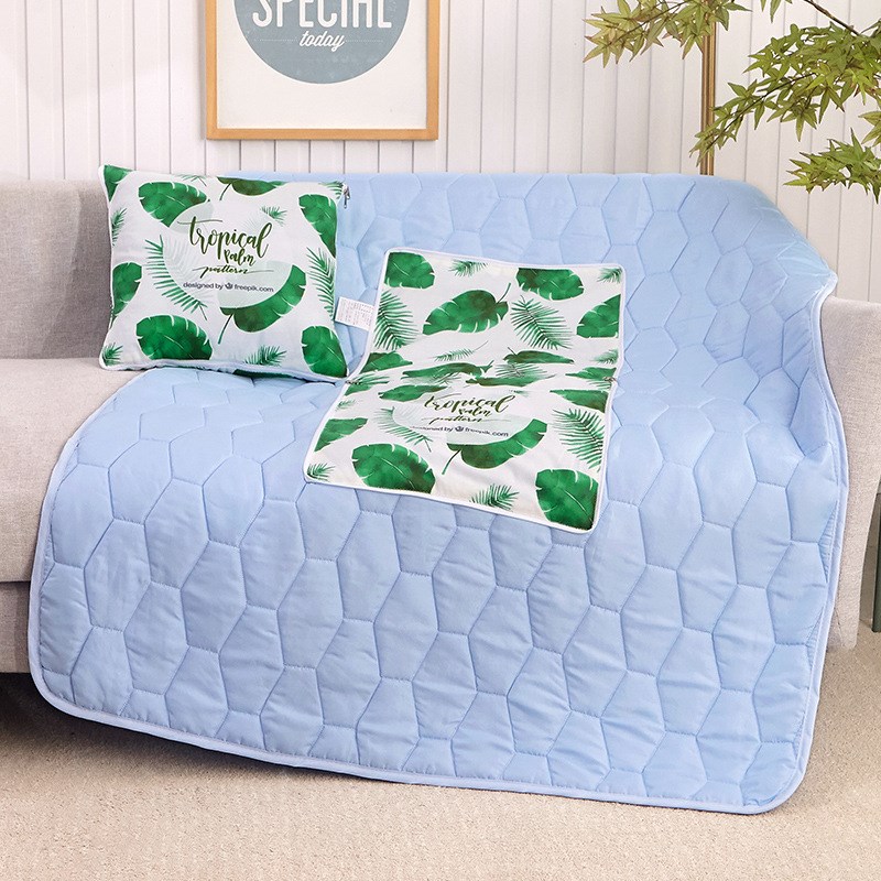 短毛绒抱枕被子两用logo定制企业来G图汽车车载午睡毯子二合一礼