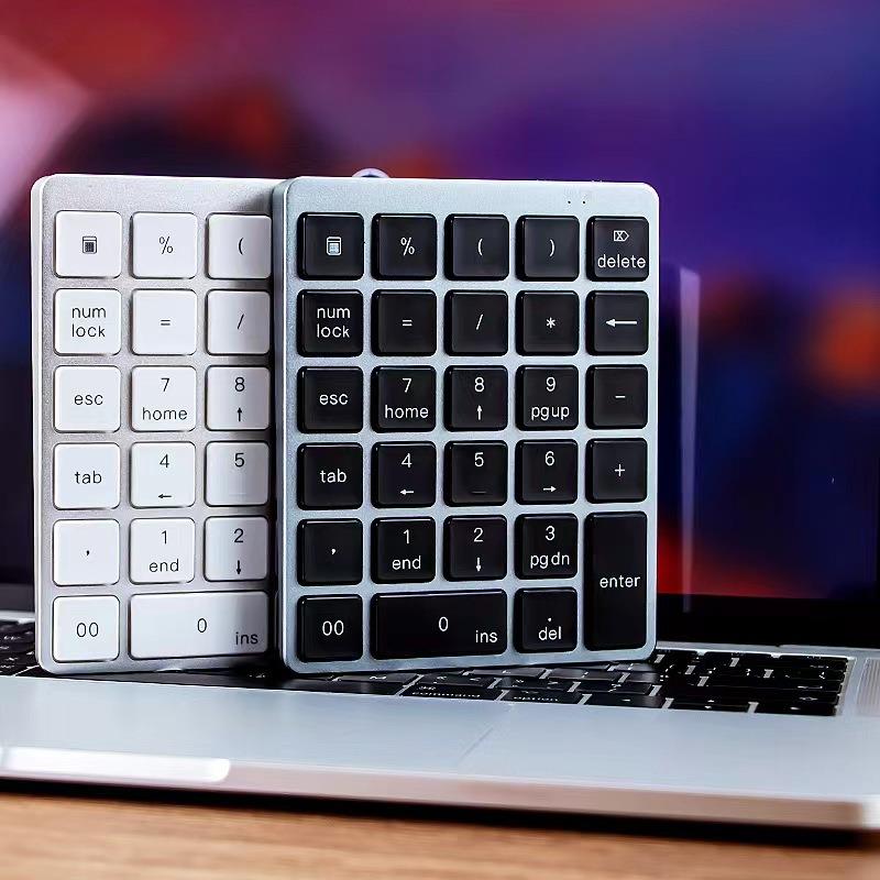 N970Pro数字键盘28键轻薄铝合金外接键盘充电款数字键盘
