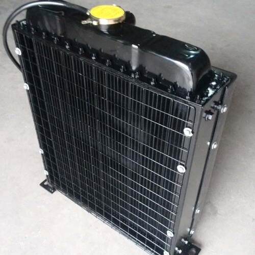 直销ZH4100/4102柴油机水箱散热器及柴油机水泥罐车配件