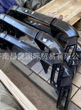 外贸出口 重汽HOWO T7H汕德卡C7H配件710W41615-5073踏板支架总成