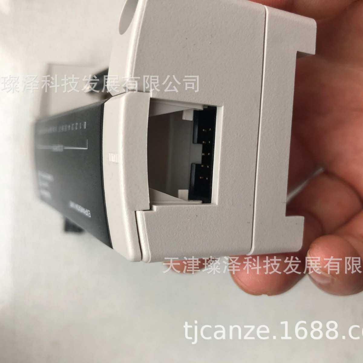 伺服电机     CSMT-02BQ1ABT3        RS Automation