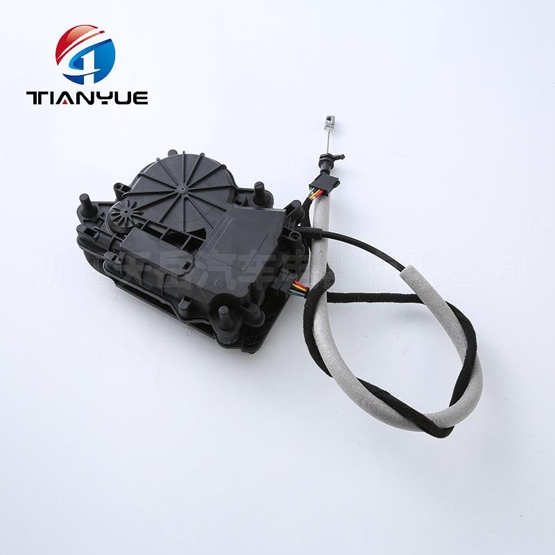 Door Lock Actuator51247357097汽车门锁执行器闭锁器 尾门执行器