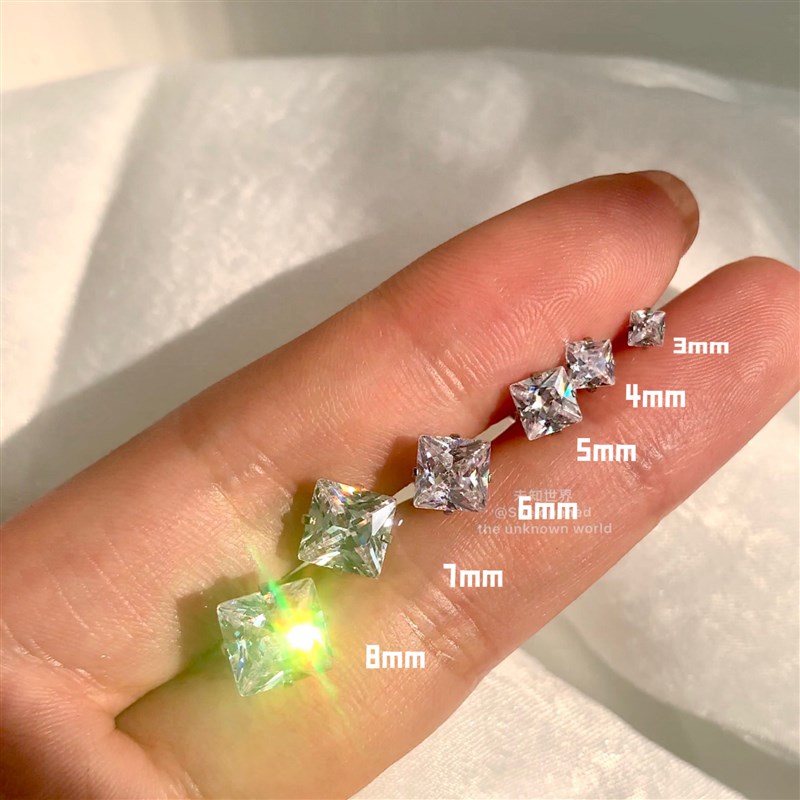 2022夏季g新款超闪方钻莫桑石耳骨钉耳蜗钉简约方块水钻耳钉耳饰