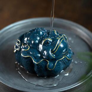 宜兴紫砂茶宠招财貔貅摆件雕塑墨绿泥描金元宝貔貅茶具可养