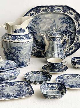 收藏级别 欧洲蓝色系列 稀有的釉中彩蓝堡人物陶瓷盘壶 花瓶