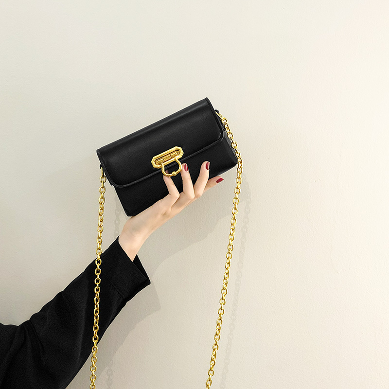 高级感包包女夏季2021新款潮时尚韩版百搭链条Q斜挎包ins小众小包