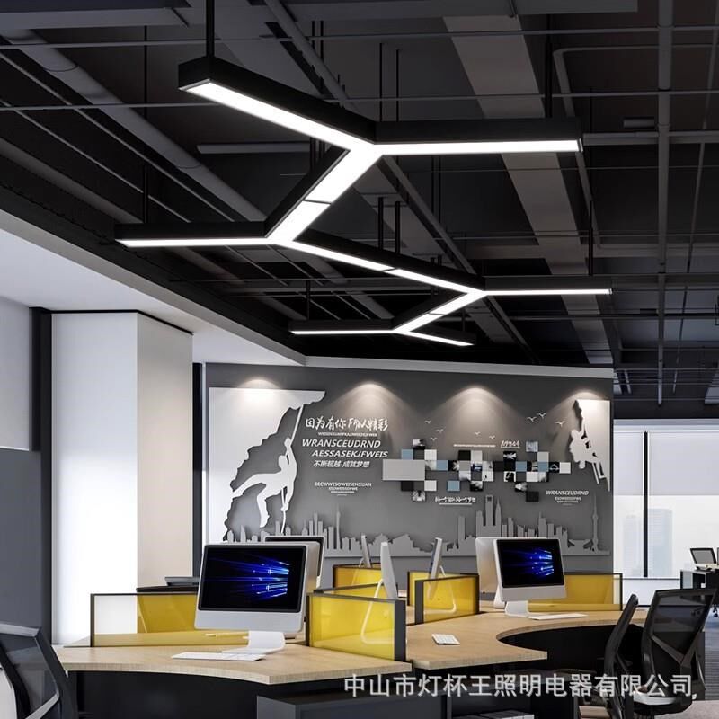 健224身房形网商咖创意造型灯三角LD吊H灯场办E公室工业风灯工程