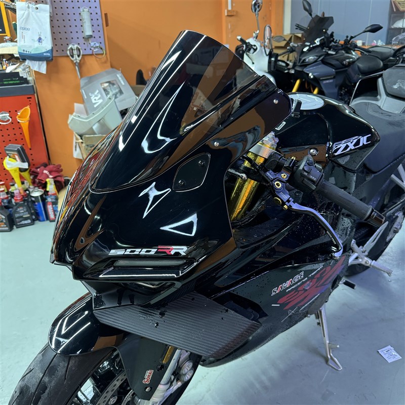 适用于张雪500RR改装竞技风挡 R1同款挡风加高前挡风玻璃改装配件