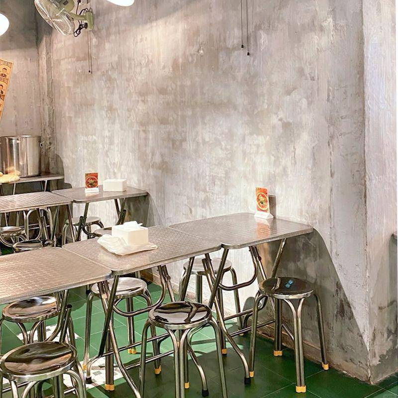 复古东南亚港风不锈钢折叠桌小圆凳餐桌茶餐厅简易夜市大排档桌椅