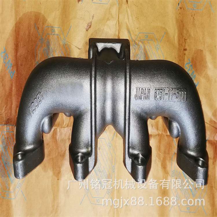 PC200-8MO PC210-8 PC220-8MO 6D107发动机排气歧管