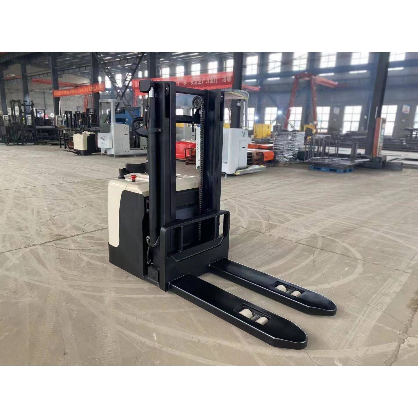 大载重.5吨升高2米全电动堆高车装卸货升高叉车托盘搬运堆高车