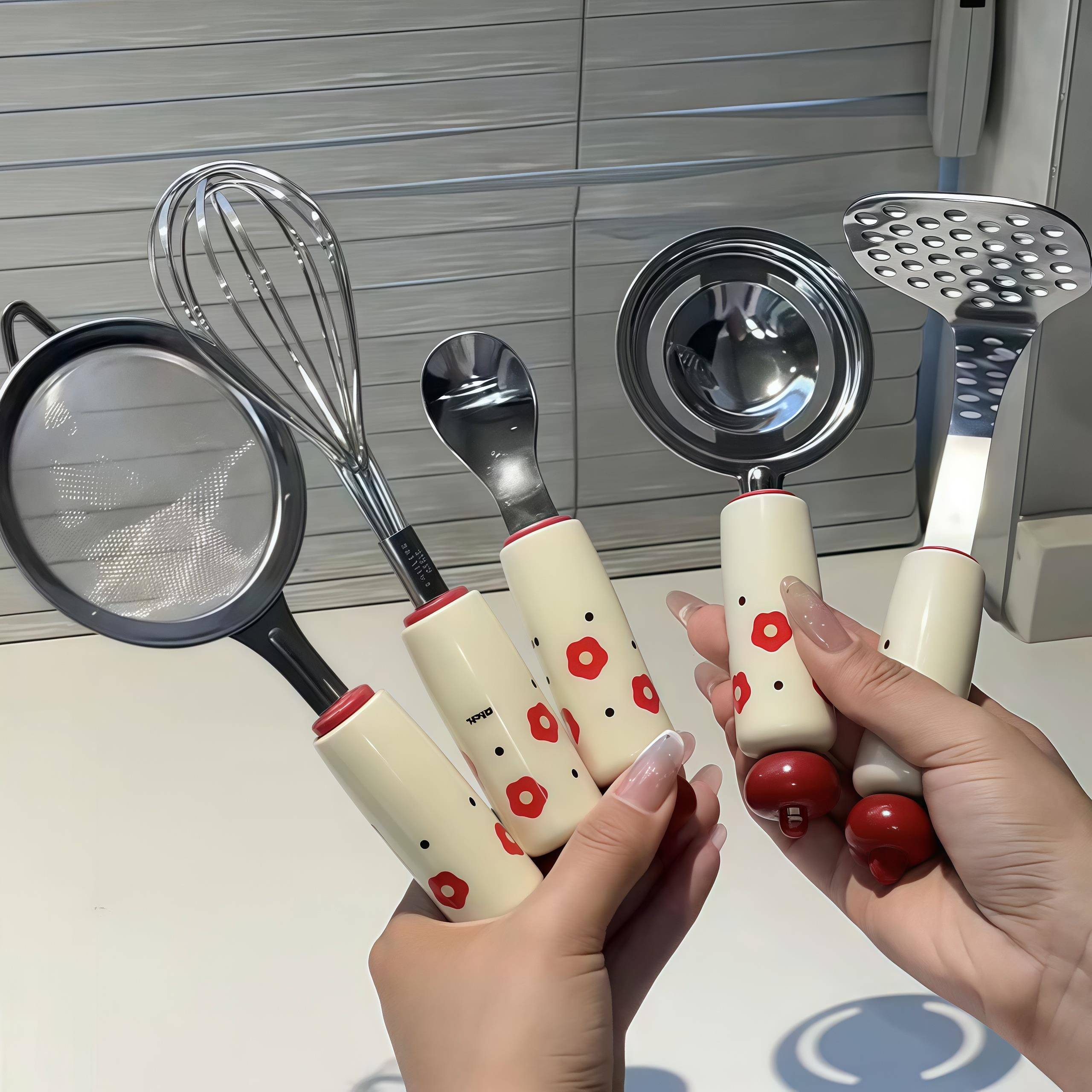 宝宝辅食工具烘焙过滤网筛婴儿漏勺家用厨房打蛋器蛋清分离器套装