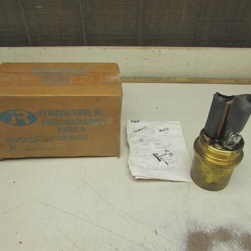 JR MANUFACTURING JR2000PB  PLUG BODY  MALE BRASS  NIB MAKE O