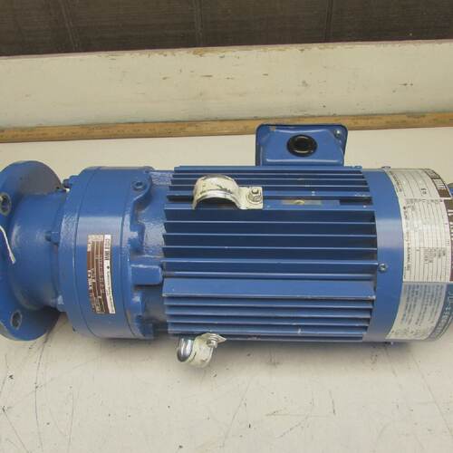 SUMITOMO 5.0AMP AC SERVO MOTOR FS271MTCT16 W CNVM4105SVB13 D