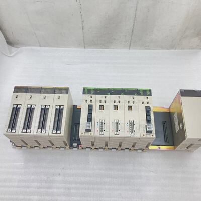 OMRON ID261 OD261 CLK12 DRM21 PA204R PLC Module Set