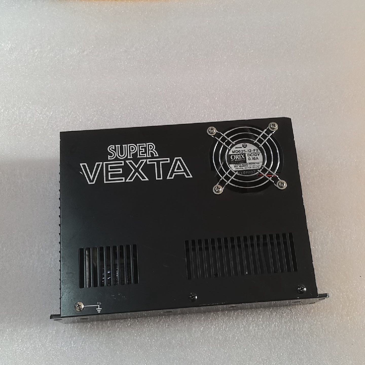 这是一台VEXTA东方电机的五相步进电机驱动器,型号为UDX--议价商