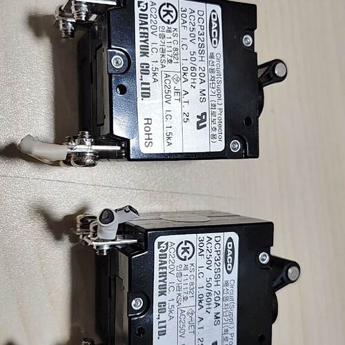 议价韩国DACO断路器15A DCP32PSH 15A MS 原