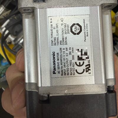 议价Servo Motor Msmf022l1u2m 200W Slightly Used In Condition