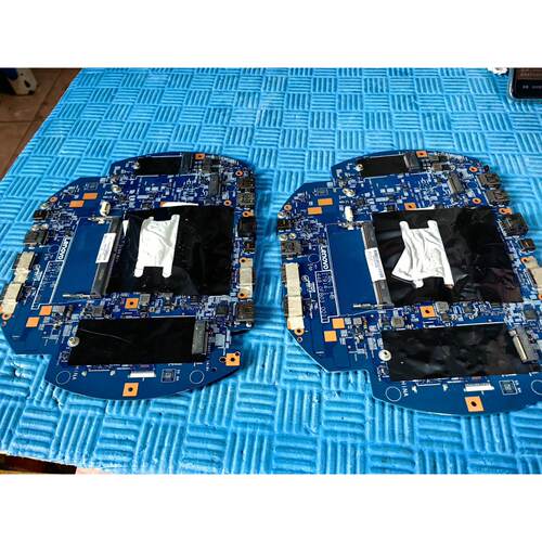 议价CPU  i5-8350U  SR3L9.带板两个。