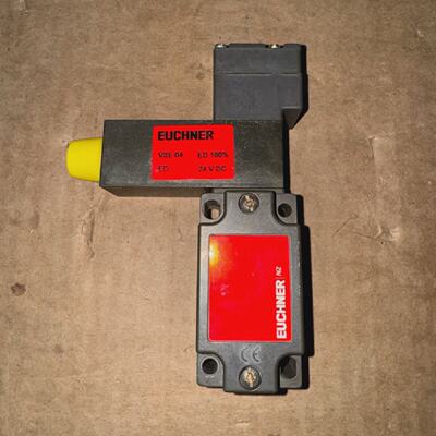 EUCHNER NZ1VZ213E3VSE04M SAFETY SWITCH 230VAC NEWNOT IN BOX