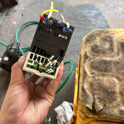 议价议价EATON伊顿变频器0.37kw伊顿MMX34AA1D3F0