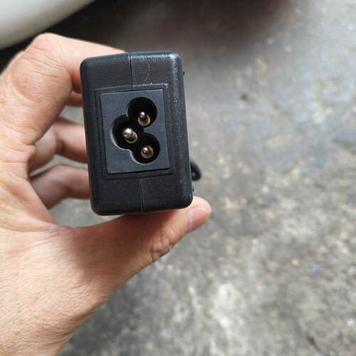 (议)电源适配器JD05605V6000mA