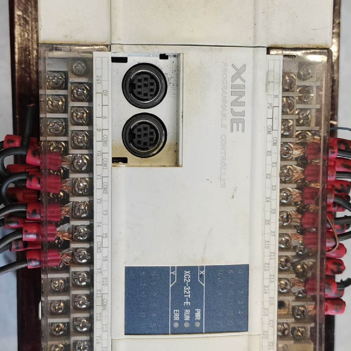 信捷PLCX232TEH1.2.2V3.3g拆