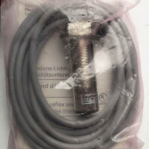 询》Baumer堡盟传感器FZAM18P1010