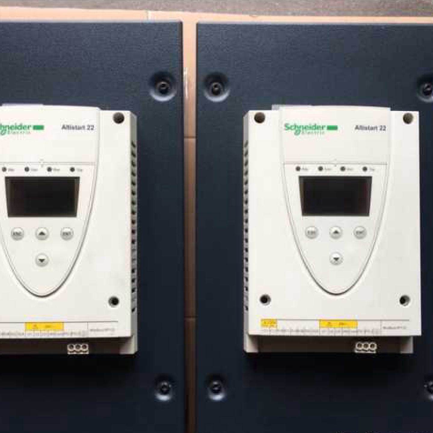 议价上海施耐德ATS22C21Q软啓动110KW 三相230-440V 控制电源220V