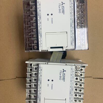 三菱模拟量输入模块FX2N8AD功能完好原装正品议价议价