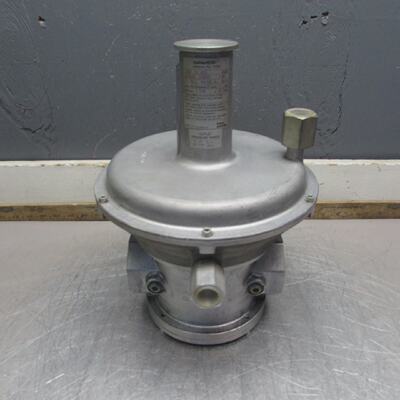 NEW KROM SCHRODER VGBF50N10 PRESSURE REGULATOR 2 npt PORT 23