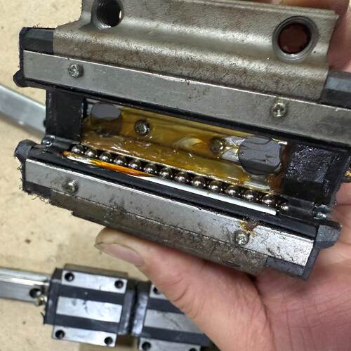 议价ThkHsr25 Flan Slider Original Disassembly Slider Mountin