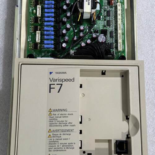安川Varispeed F7变频器，型号CIMR-F7A44议价