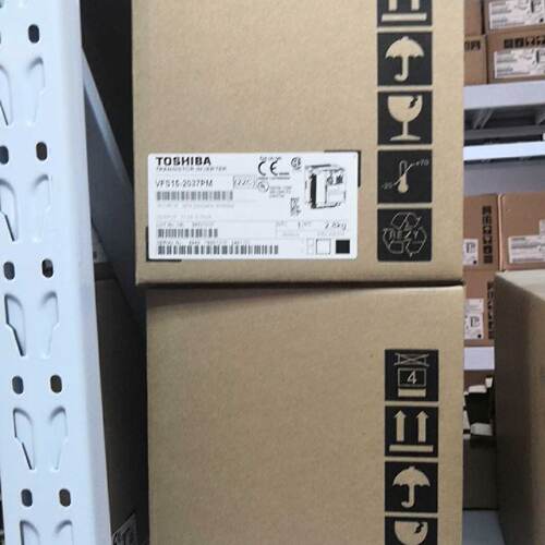 议价VFS15-4004PL-CH东芝0.4KW变频器全新全新 公司现货质保一年