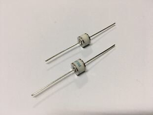EPCOS爱普科斯 陶瓷气体放电管 EC75X 2脚 75V 2R075 10KA 8X6